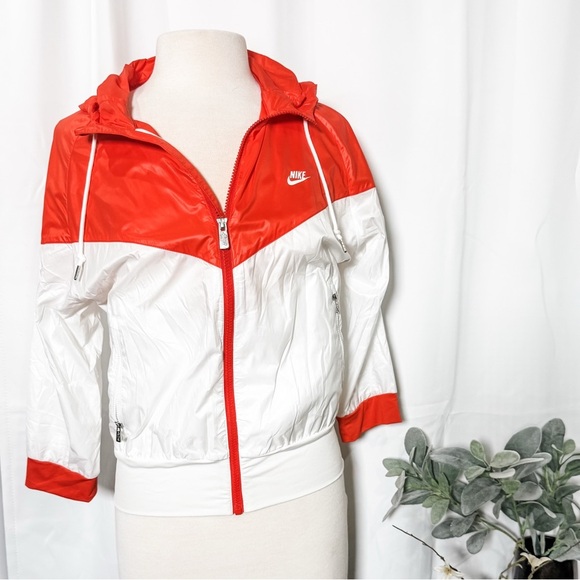 Nike Athleisure White & Red Windrunner lightweight hooded Jacket Women’s Large - Picture 11 of 11